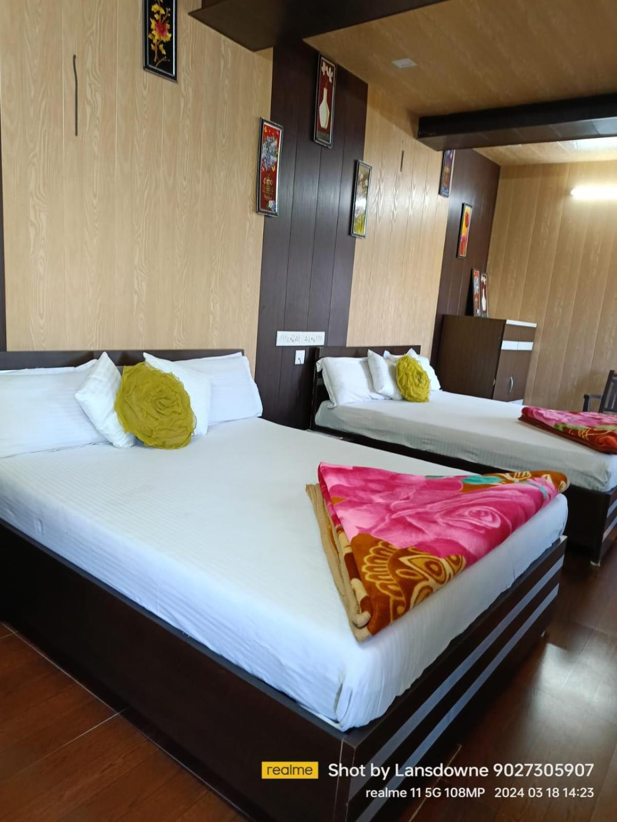 Joshi Holiday Home Stay Lansdowne Buitenkant foto